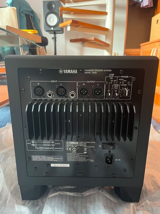 Pachet studio profesional – Yamaha HS 8 MP + HS8S + stative + cabluri!