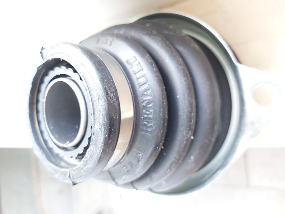 Маншон вътрешен с лагер за Дачия DACIA