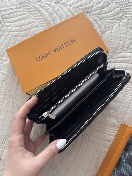 Кошелек Louis Vuitton