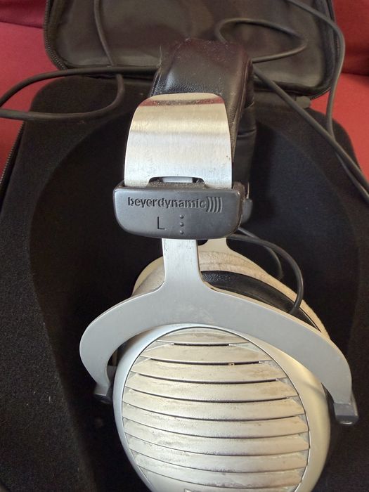 Beyerdynamic DT 990 PRO 250 Ohm – Професионални студийни слушалки