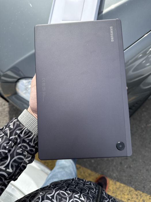 Samsung  tab  A8