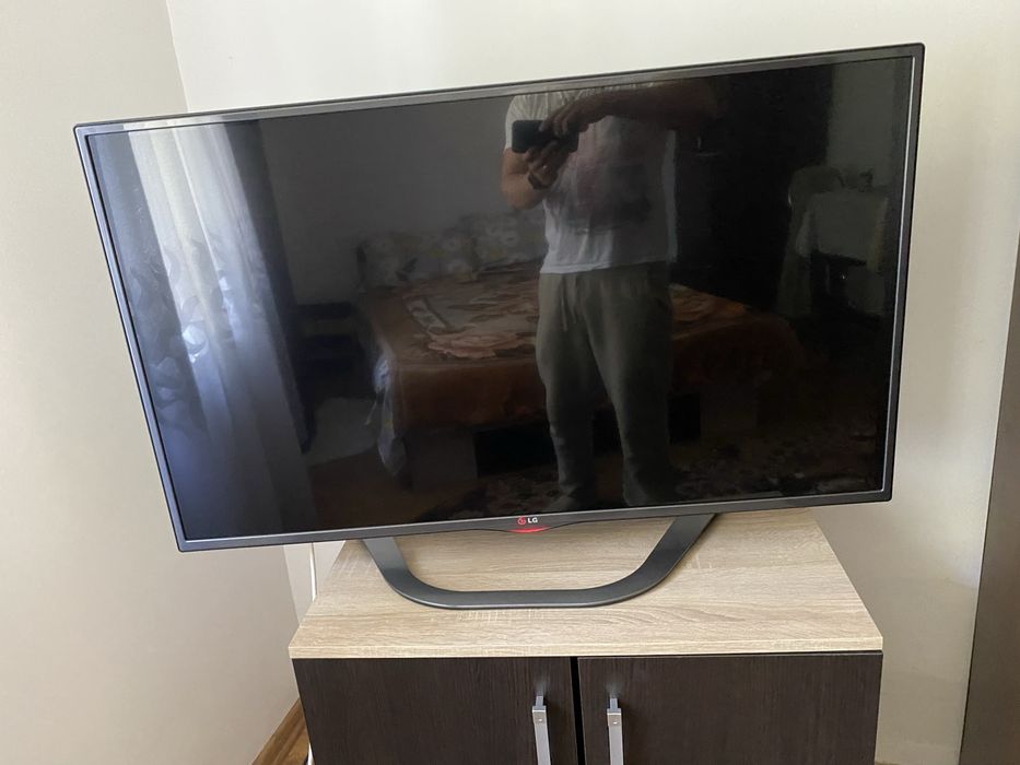 TV LG direct LED 106cm