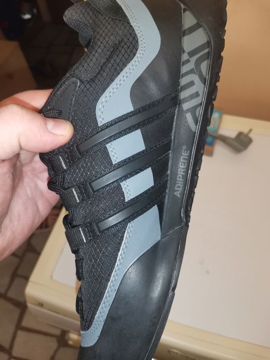 Мъжки обувки adidas