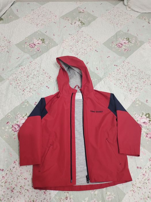 Продам ветровку на мальчика