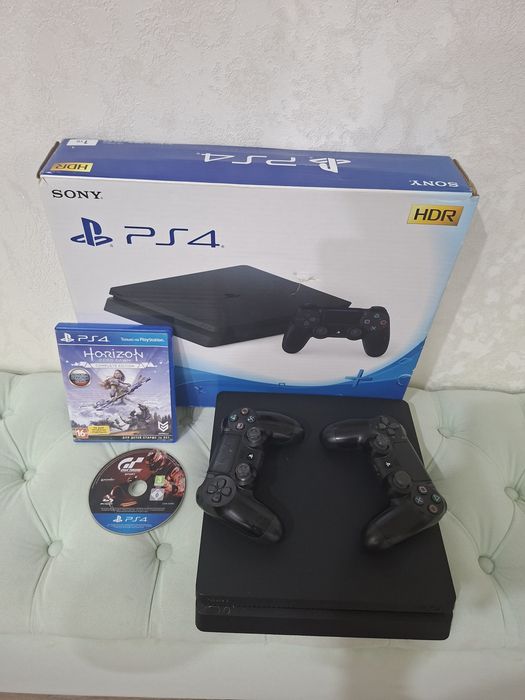 Sony PlayStation 4 Slim