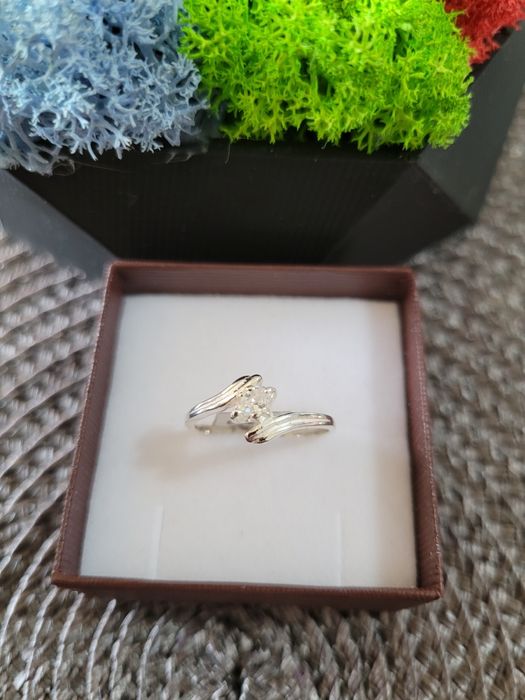 Дамски сребърни пръстени. Състояние ново. Проба 925