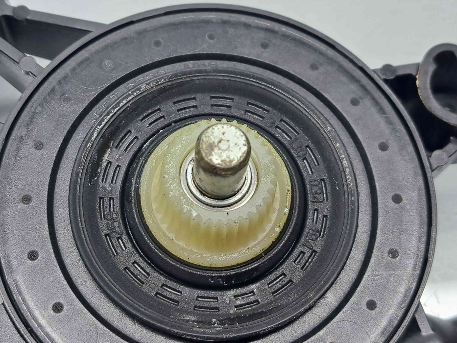 Motoras geam stanga fata Skoda Octavia 3 Combi (5E5) [Fabr 2012-prezen