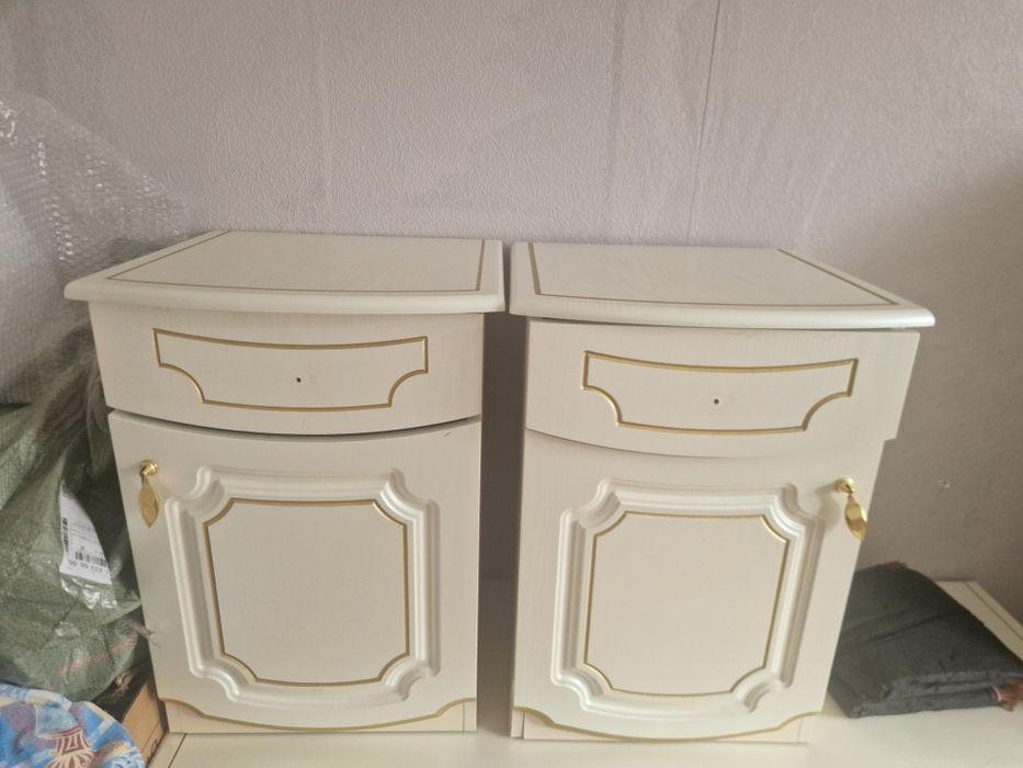 Спальный гарнитур (шкаф + подарок)