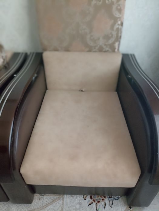 Продам Диван + кресло
