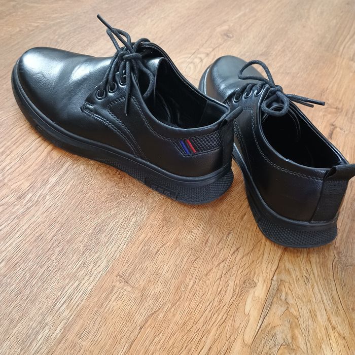 Vând papuci băieți mărimea 32, evenimente, incaltaminte