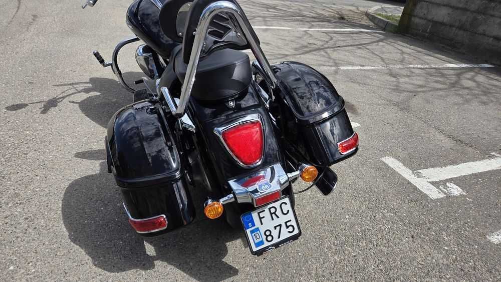 Suzuki Intruder VLR 1800 cc.