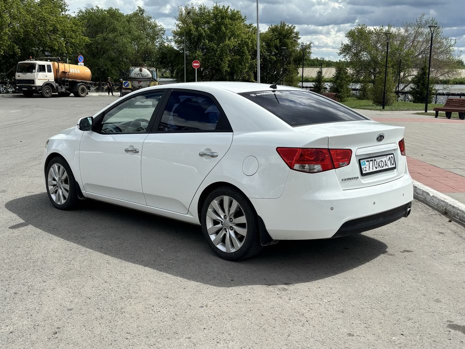Kia cerato 2л 2011г