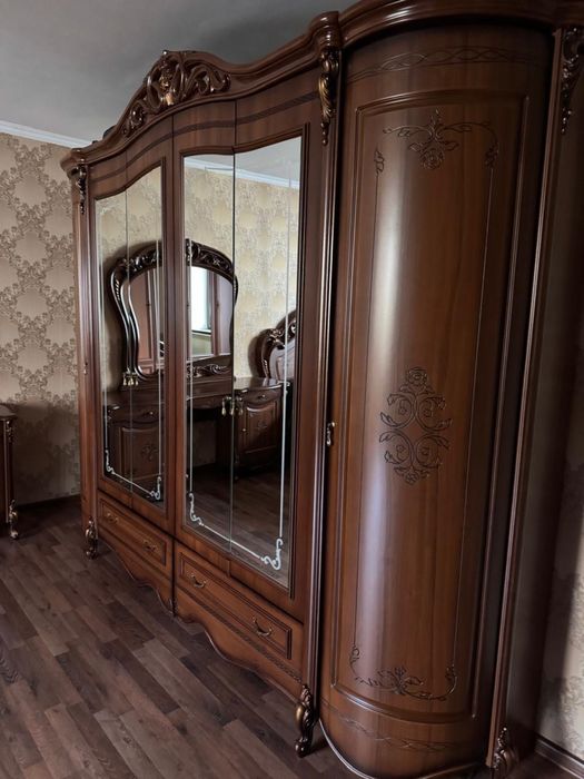 Продам спальни гарнитур