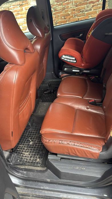 Volvo XC90 2008 – stare foarte bună / întreținută