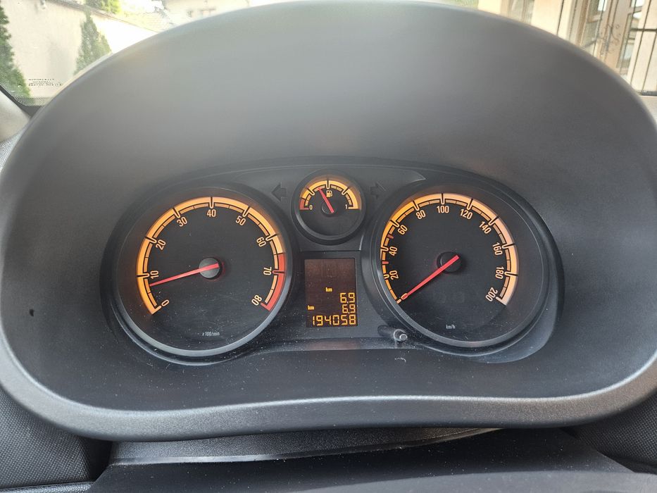 Opel corsa D facelift