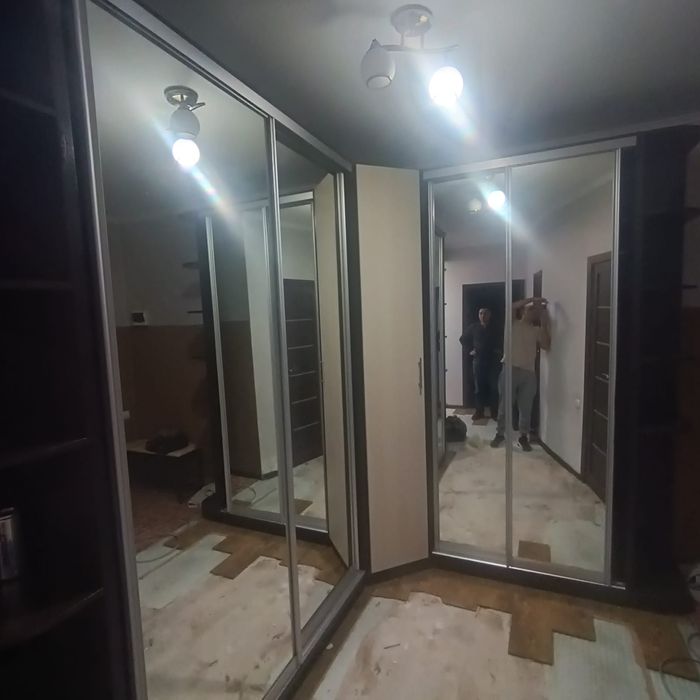 Шкаф купе угловой