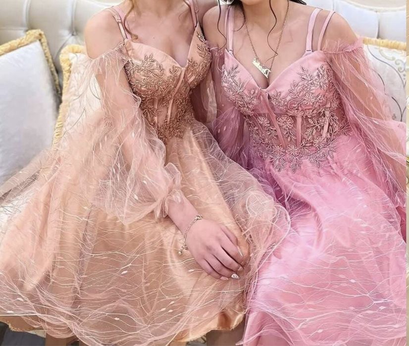 Офицялни рокли запазени на изгодни цени