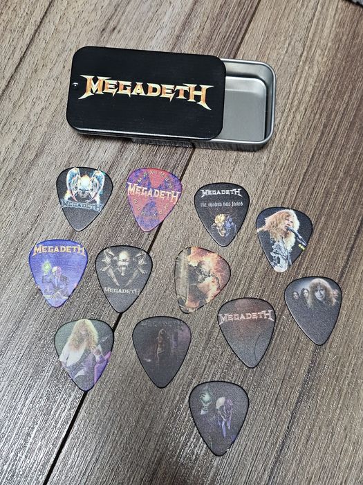 Megadeth pana de chitara