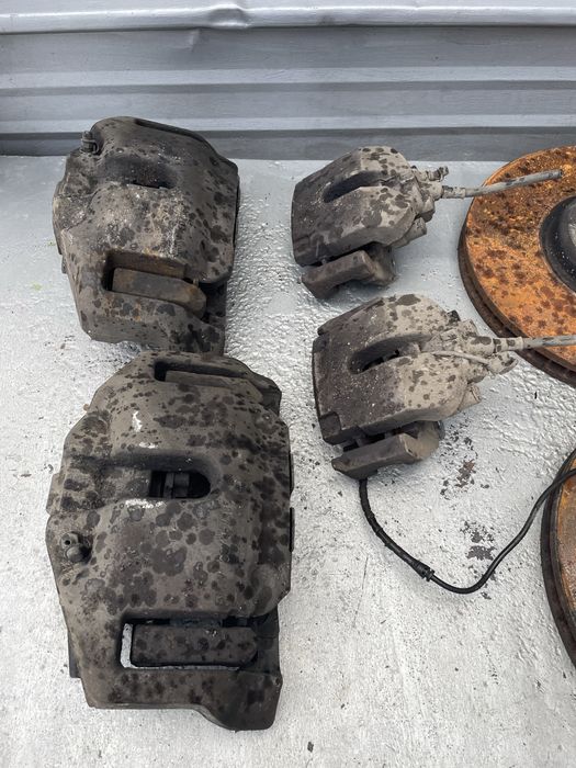 Спирачни апарати БМВ Х5/ Х6, М50д (aparati bmw x5, m50d)