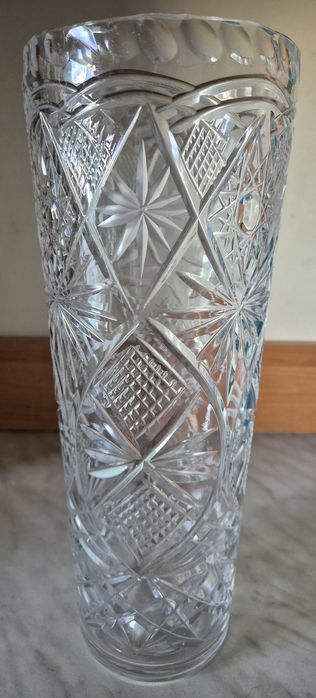 Хрустальная ваза новая 27 000тыс срочно