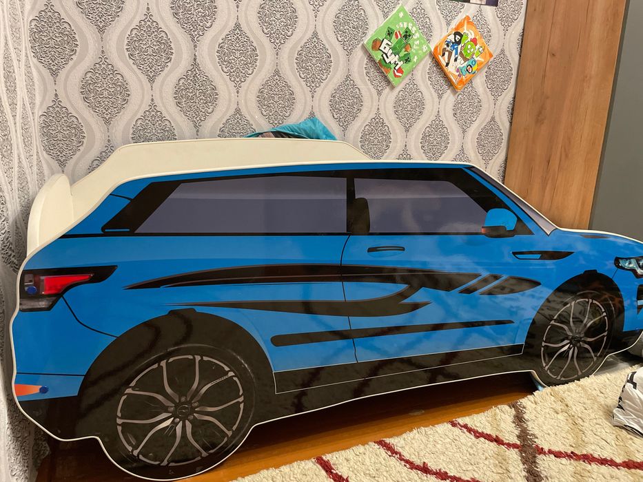 Детская кровать-машина