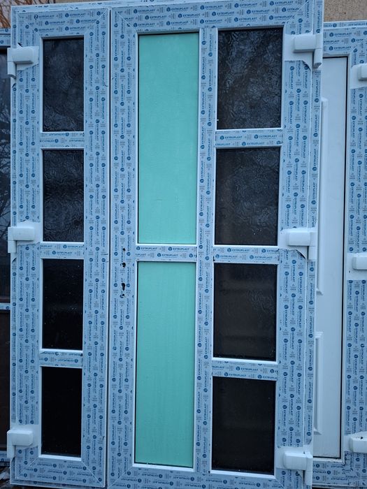 Vănd termopan pvc uși și geamuri noi