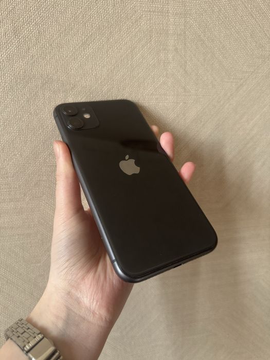 Продам  11 айфон