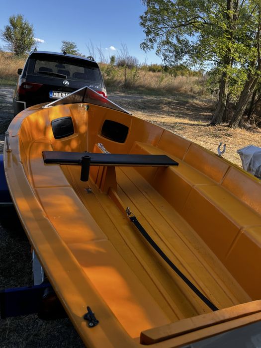 Лодка Kolibri Atlanta с двигател 4к.с.