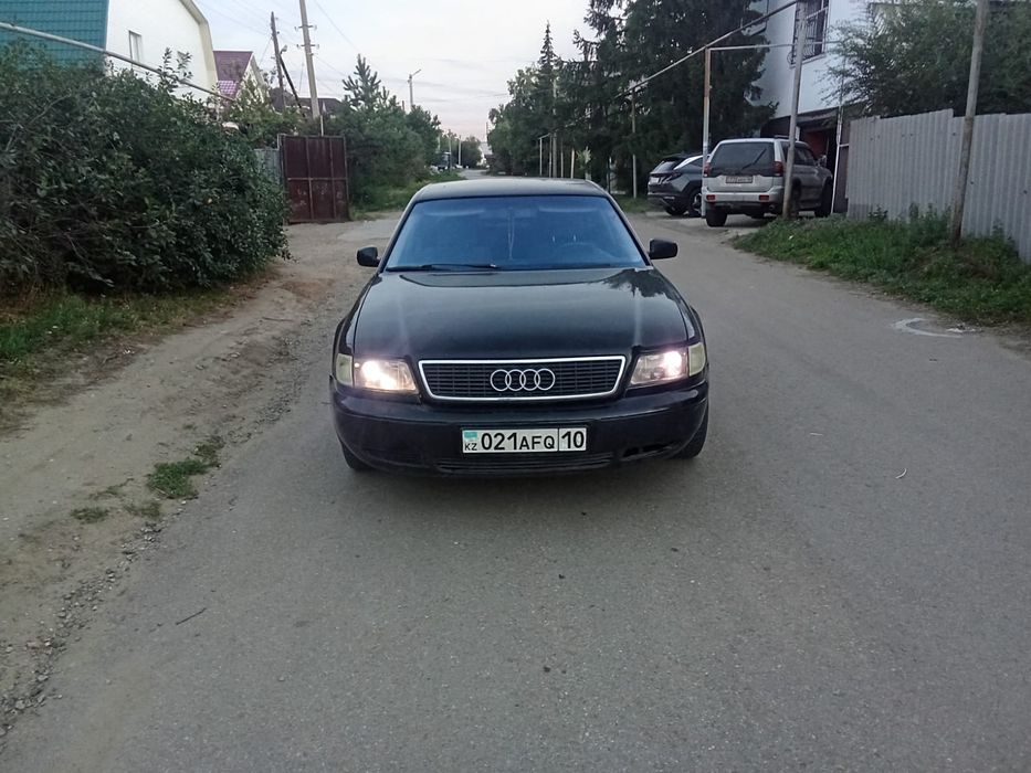 Продам ауди а 8 кватро.