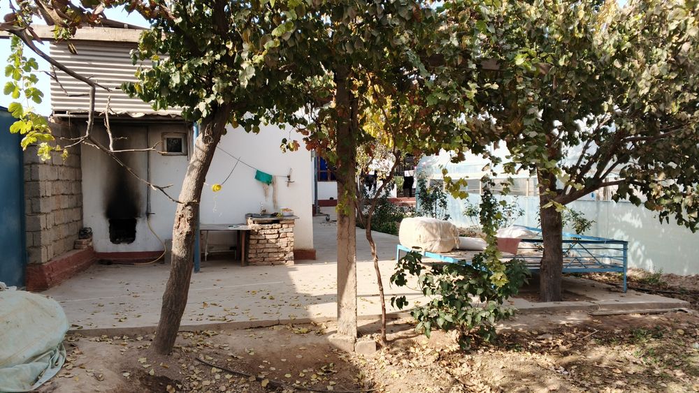 Ховли уй сотилади