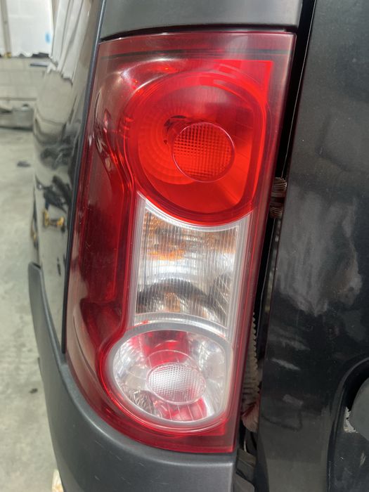 Stop dacia logan mcv 2009 stanga
