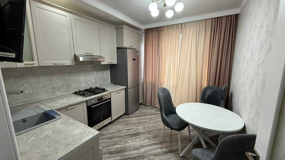 Продам 2 комн на Батысе