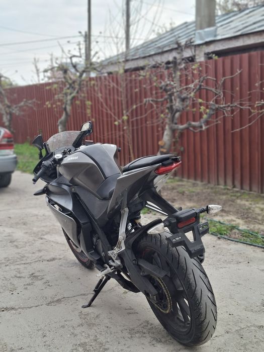 Vând Yamaha yzf r125 2014