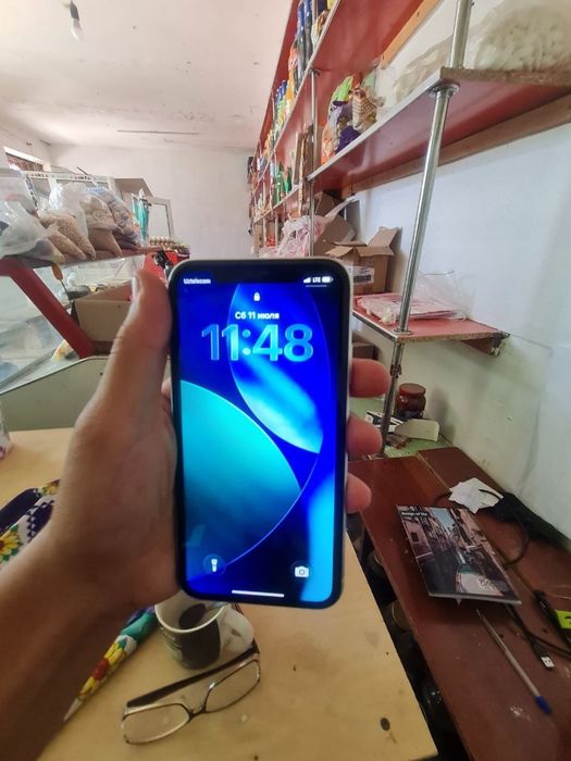Iphone 11 sotiladi