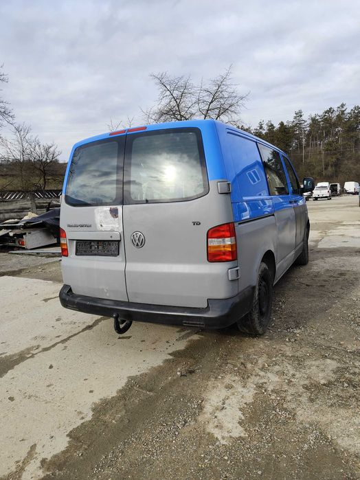 Dezmembrez V.W T5 mot 2.5 euro 4 cod mot.BPC