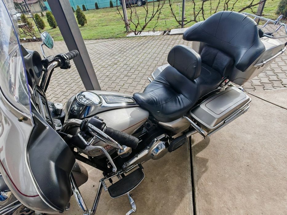 Harley Davidson Electra Glide FLHTC