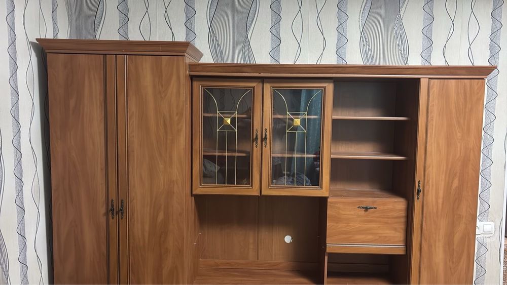 Шкаф гостевой хорошее состояние