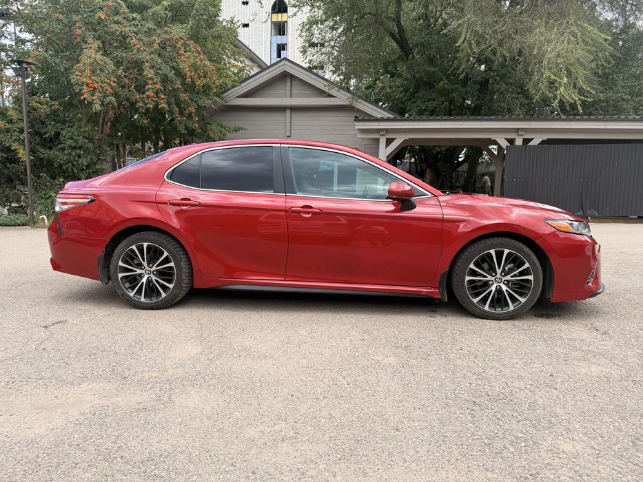 Продам Toyota Camry 70