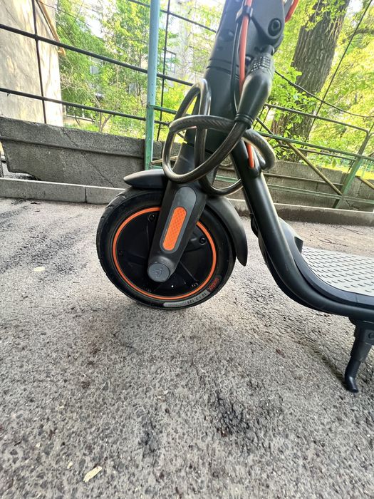 Электросамокат NINEBOT F40 оригинал