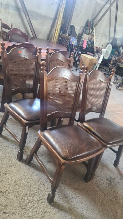 дървен стол с ратан и кожа внос от Европа