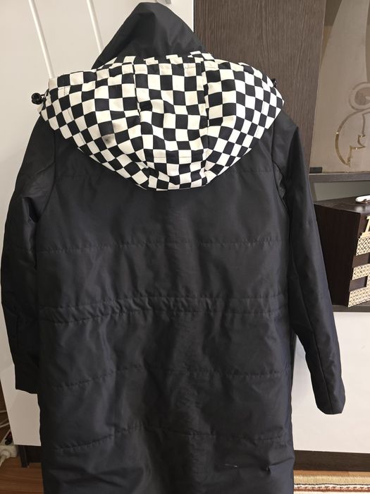 Куртка на девочку.