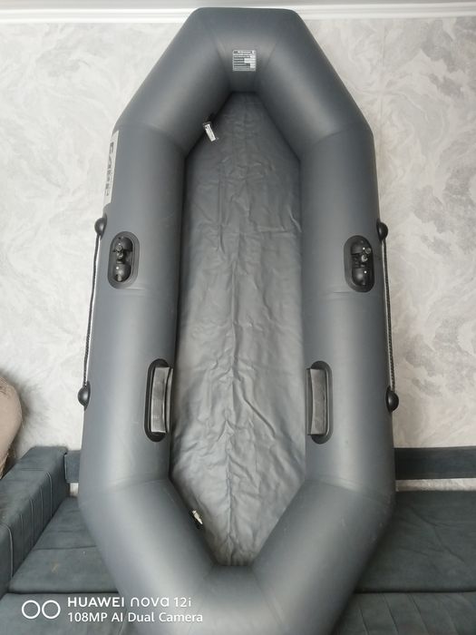 Продам лодку барс