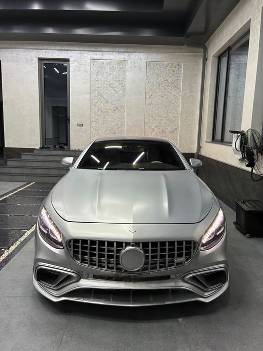Mercedes benz S coupe 550
