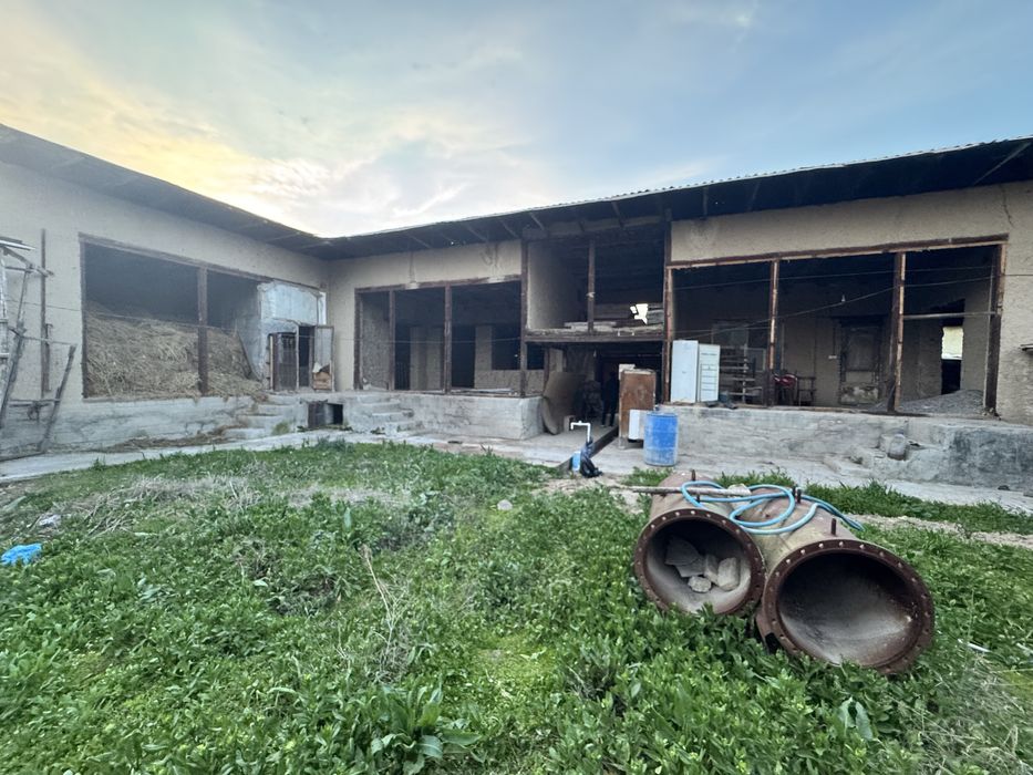 Nazarbek Mevazor mahallada 8 sotix korobka uchastka