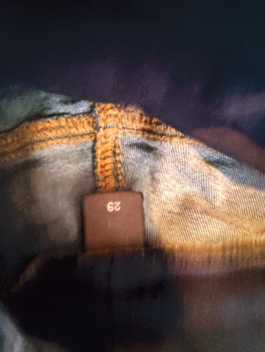 Pantaloni jeans gravide