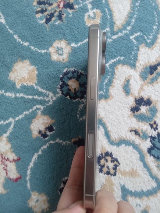 Продаю айфон 16 про 128 гб