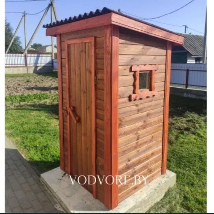 Деревянный туалет Уличный
