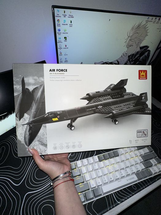 Lego Military Blackbird SR-71