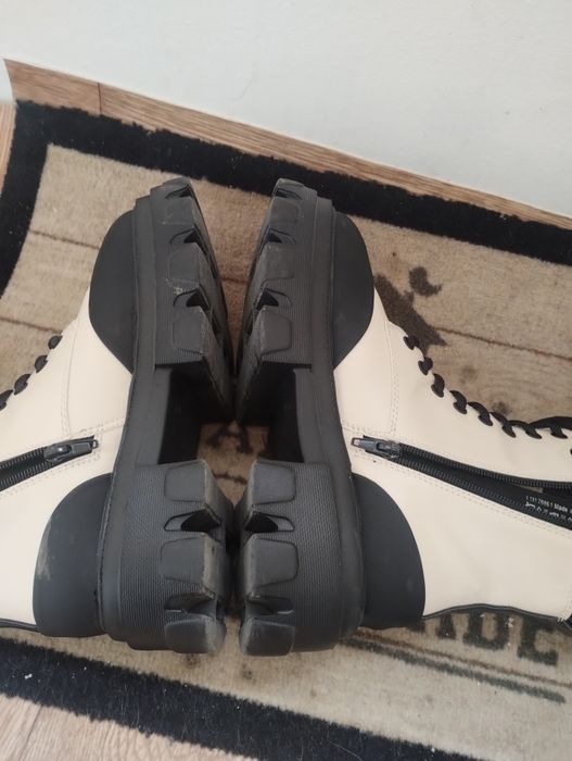 Боти на платформа 39