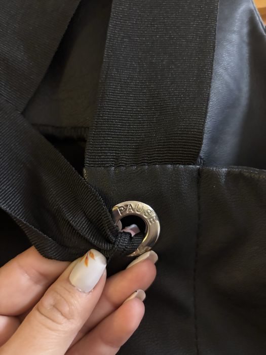 Кожена рокля на марката Pause S размер